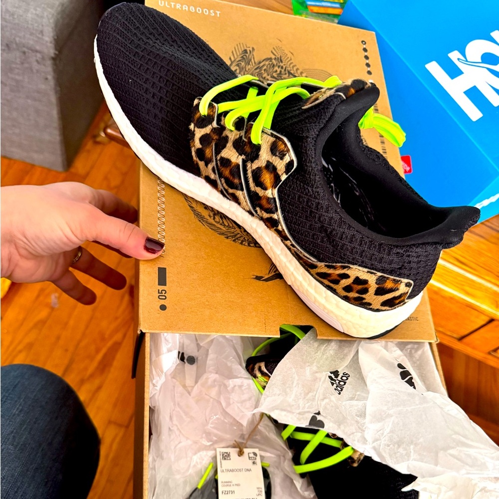 Adidas Men’s Leopard Print Ultraboost DNA Running Shoes- BRAND NEW!